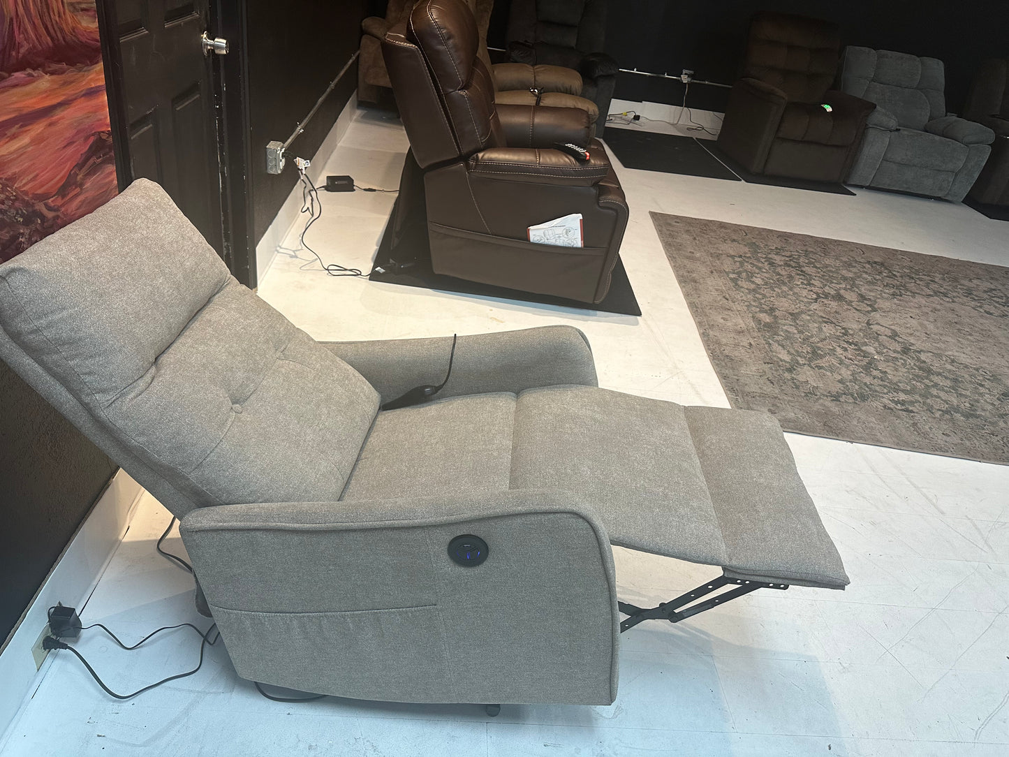 Petite Fabric lift chair